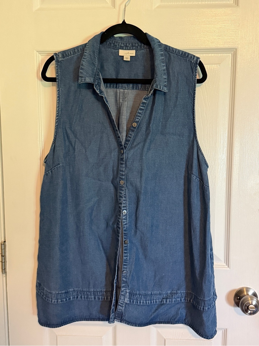 J. Jill Sleeveless Denim Button-Front Tunic in Medium Blue